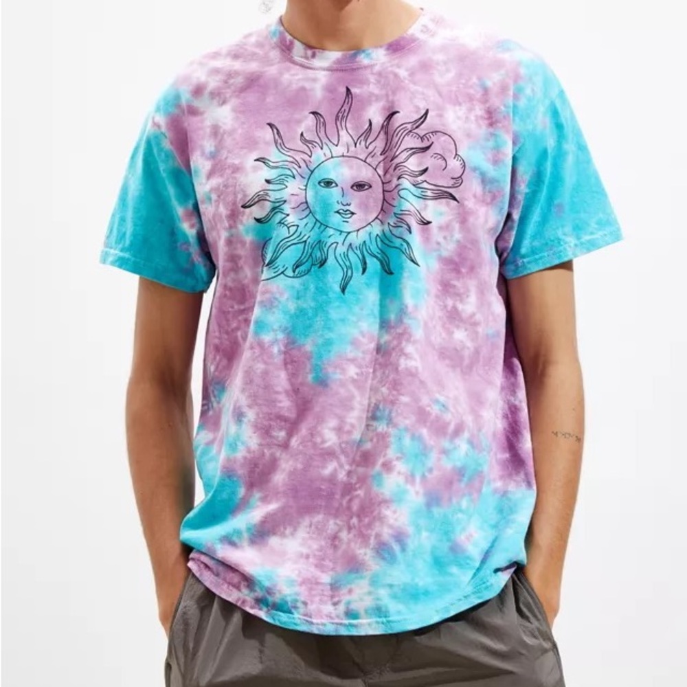URBAN OUTFITTERS SUN TIE DYE SHIRT SMALL UNISEX PURPLE BLUE RIPPLE TEE CLOUDS - Picture 1 of 4